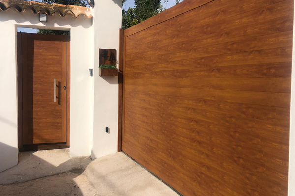 Puerta automática para garaje