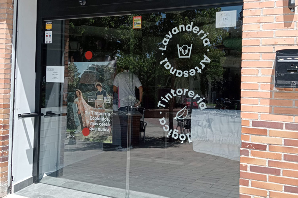 Puerta Automática para lavandería