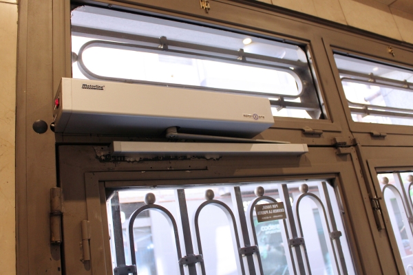 Elegir Puertas para Comunidades de Vecinos